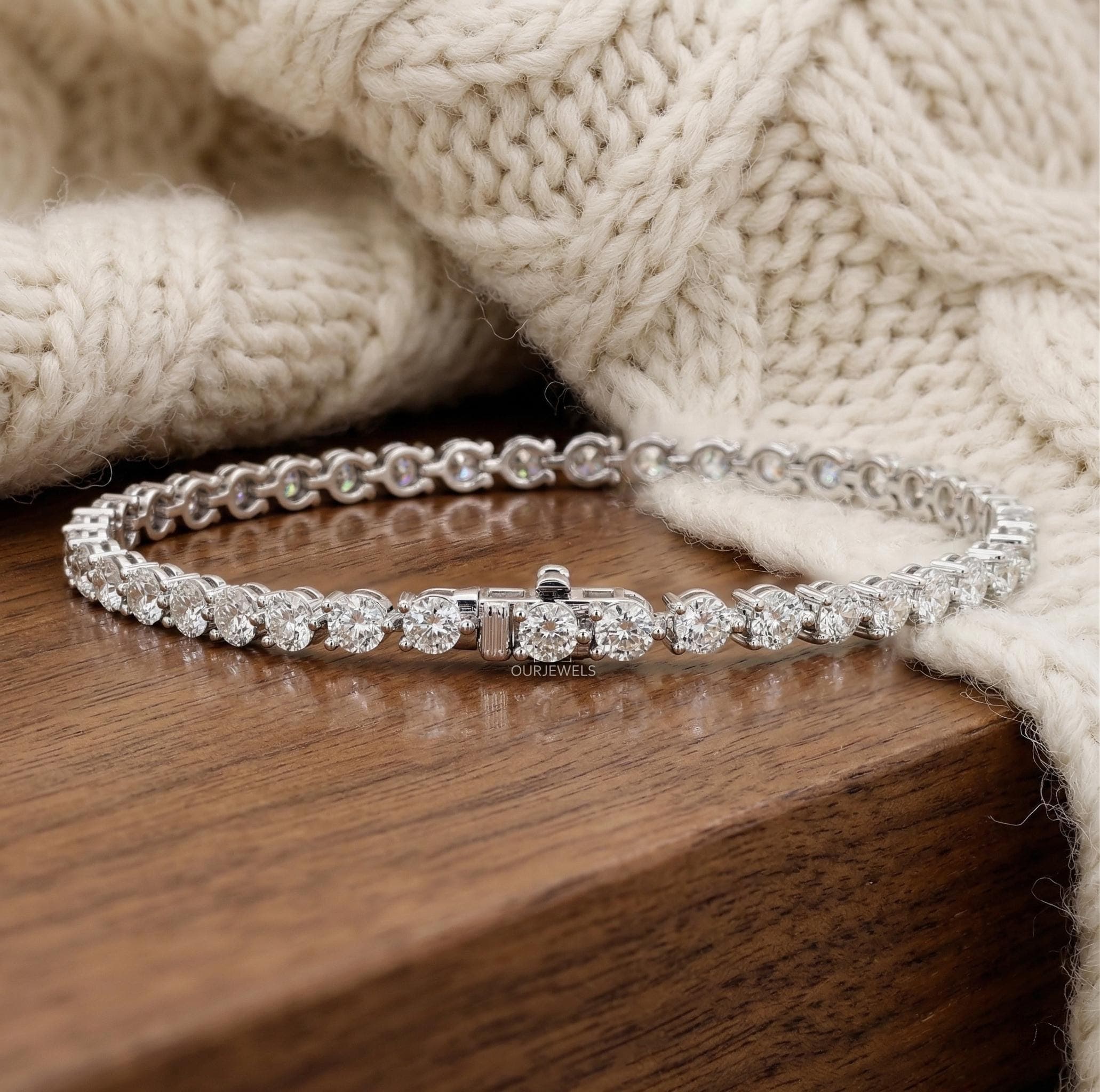 Round Brilliant Lab-Grown Diamond Tennis Bracelet in 14K Solid Gold 6